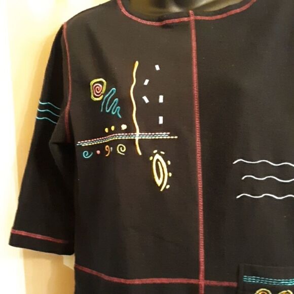 Onque Casuals design black top - Picture 3 of 8